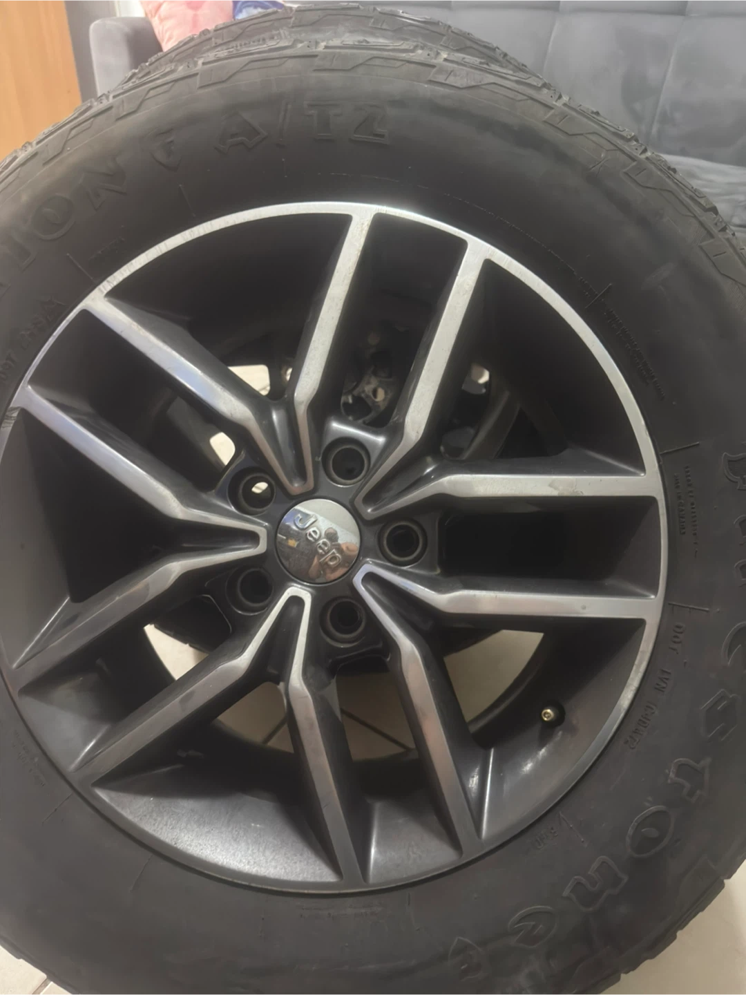 Jeep Wheels and Tires Set P265/60R18 - photo 2