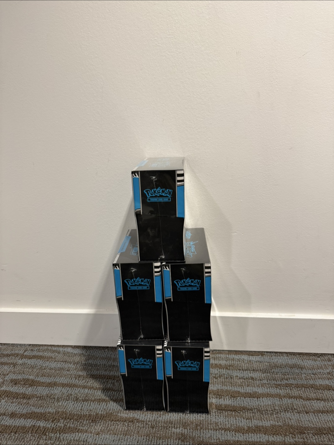 Pokemon black bolt elite trainer box ETB - photo 2
