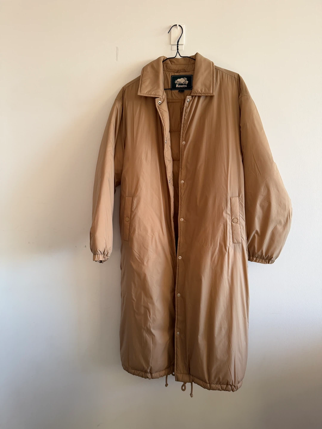 Roots Women's XS/TP Tan Puffer Coat