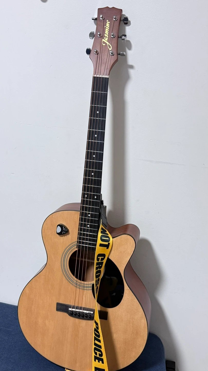 Jasmine Acoustic Guitar with accessories
