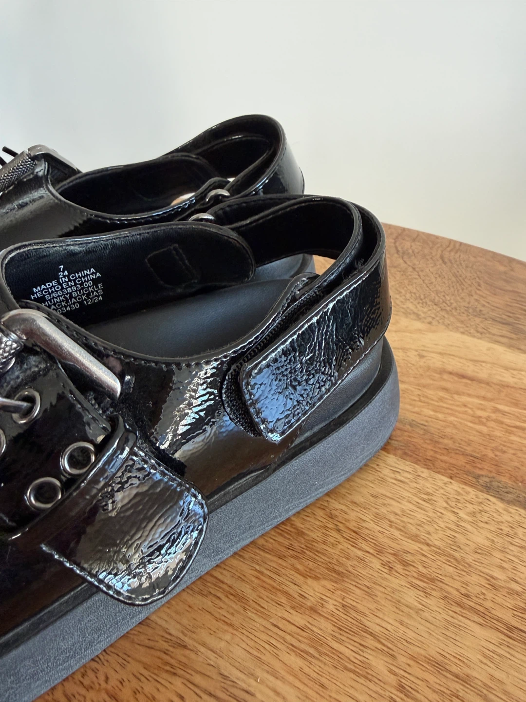 Black Patent Platform Sandals Size 7 - photo 5
