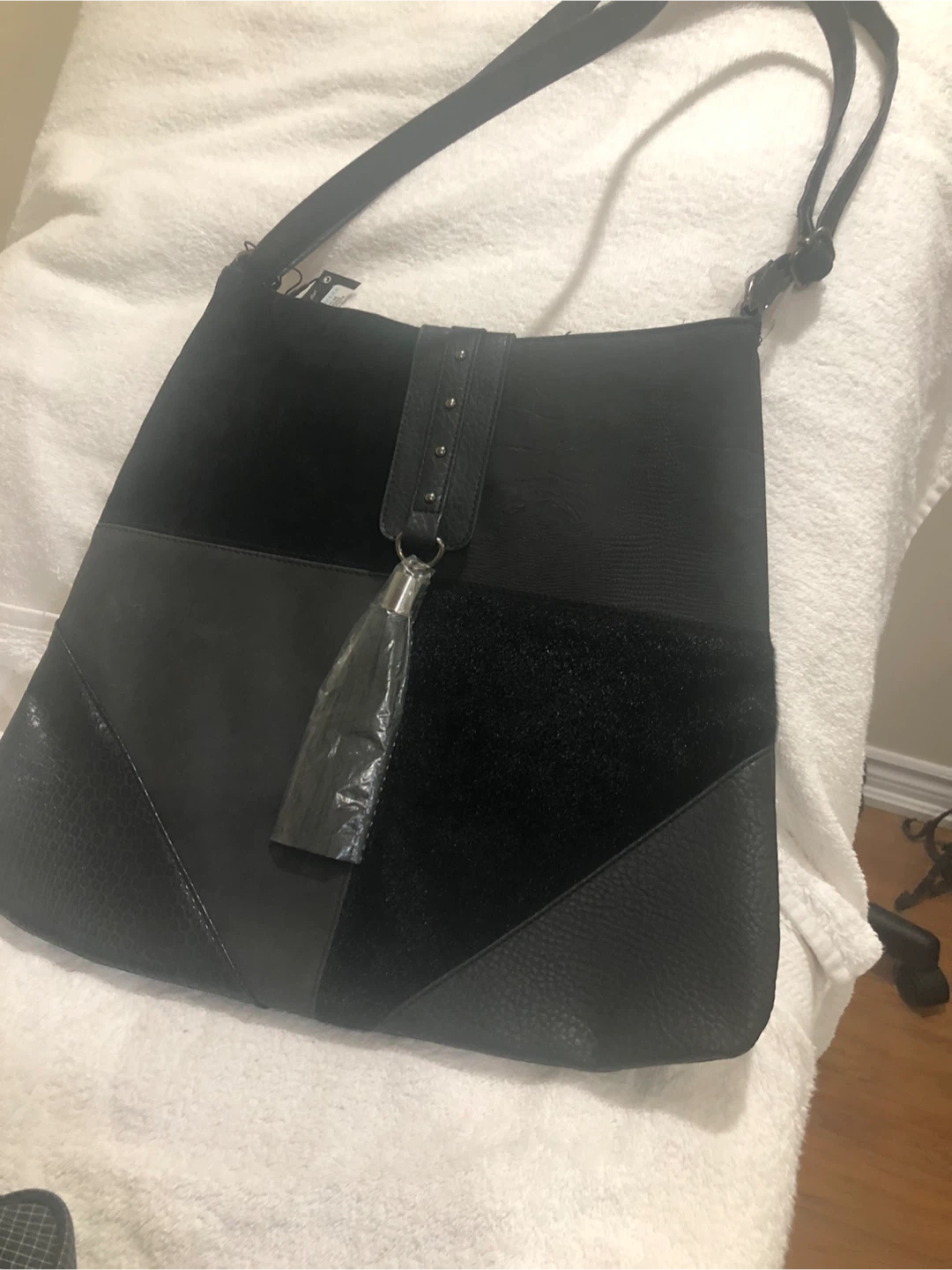Black Shoulder Bag with Tassel Accent - photo 2
