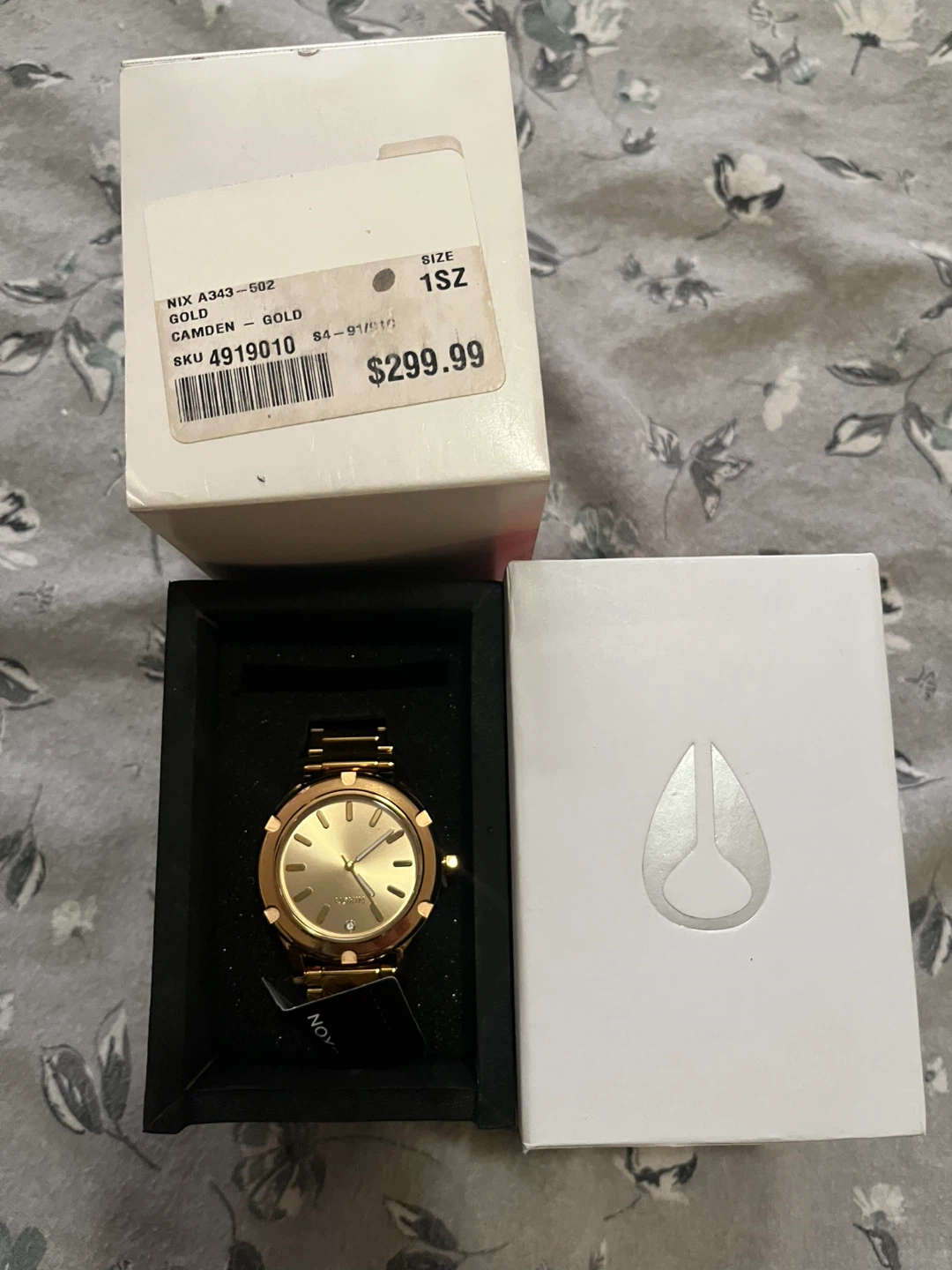 NIXON Camden Gold Stainless-Steel Quartz Watch (Never Worn!) - photo 2