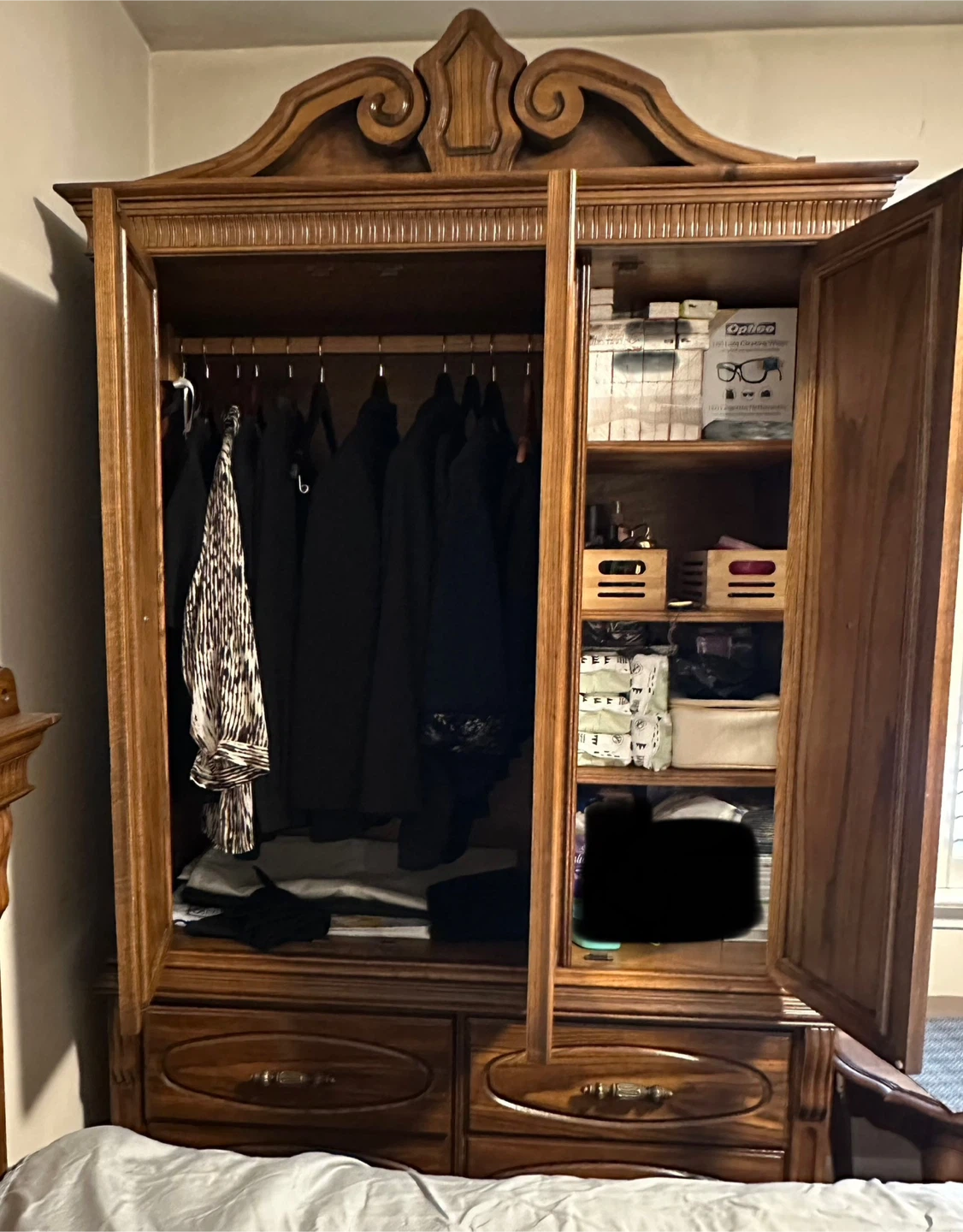 Solid oak bedroom furniture in excellent condition - photo 3