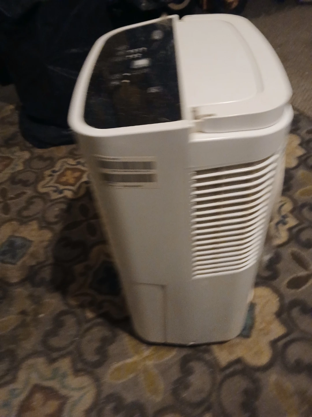 Whirlpool dehumidifier - photo 2