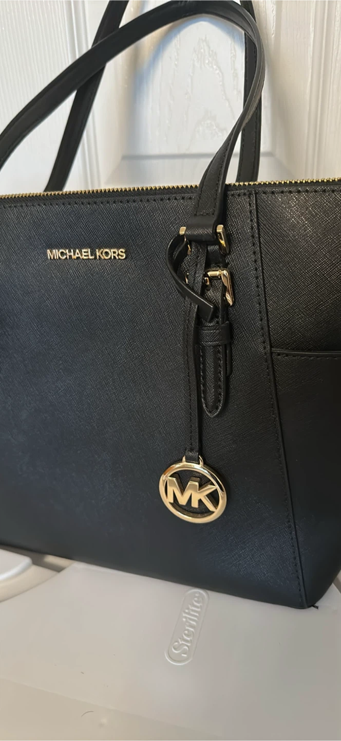 Woman’s handbag