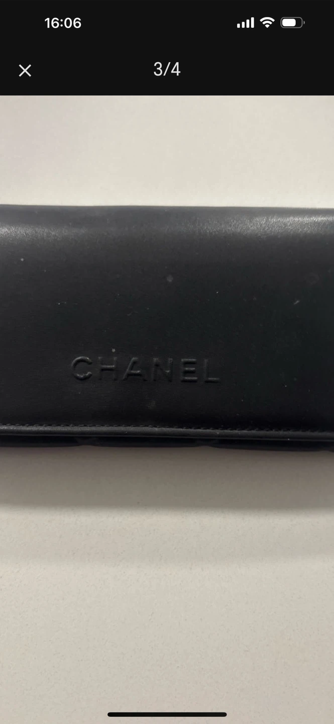 Étui à lunettes Chanel matelassé noir