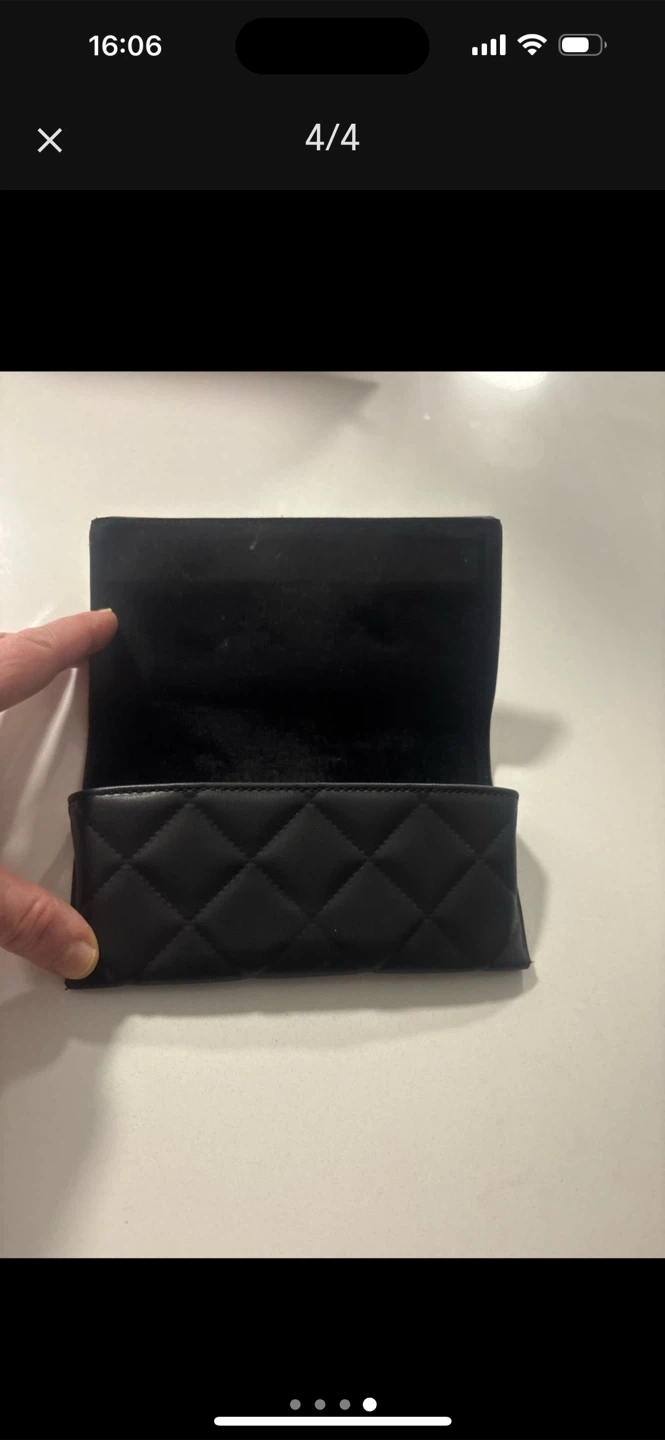 Étui à lunettes Chanel matelassé noir - photo 2
