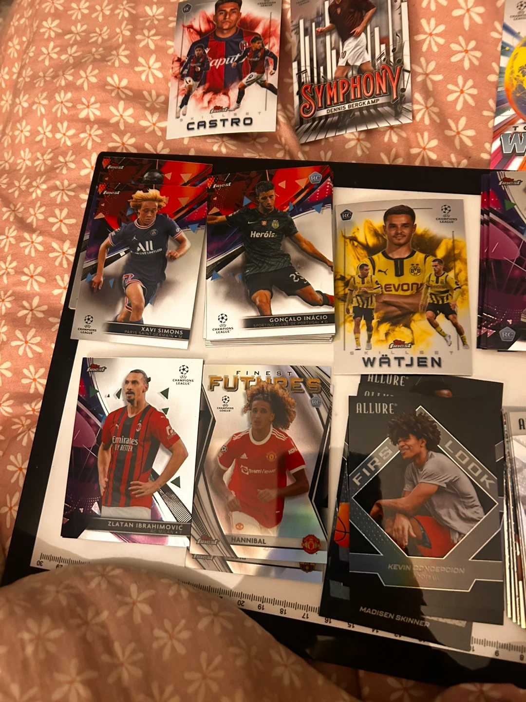 Topps Finest UEFA Club Competitions Trading Cards 2024/25 - photo 2