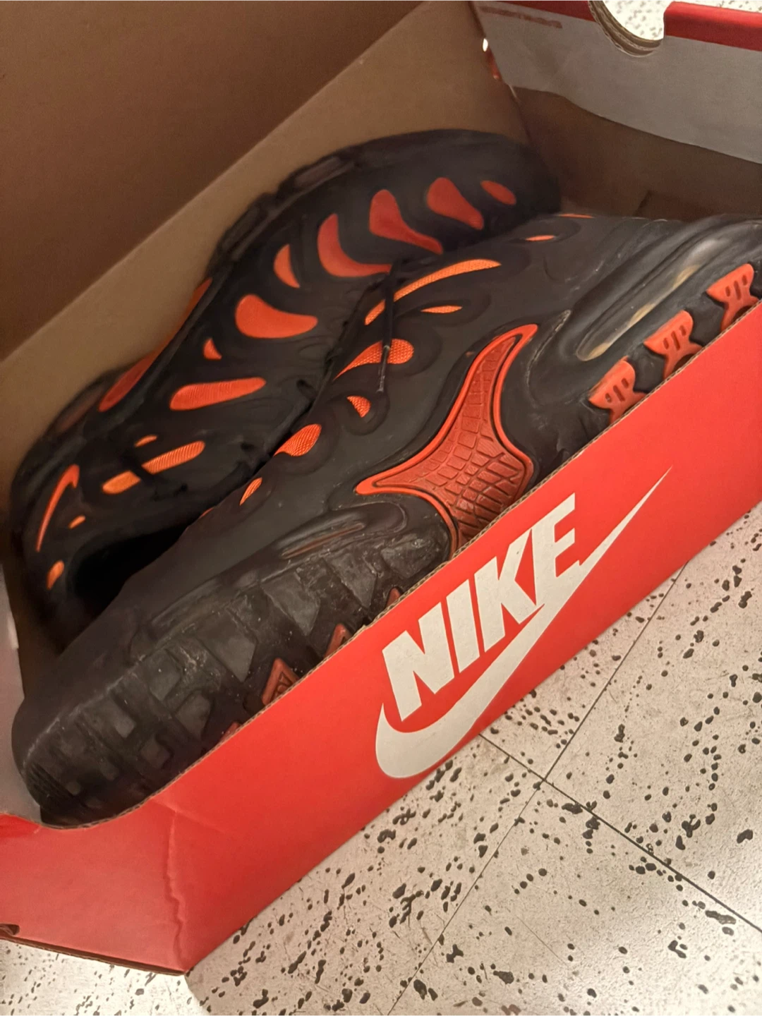 Nike Air Max Plus TN SE Shoes Black Orange Men's US 10.5