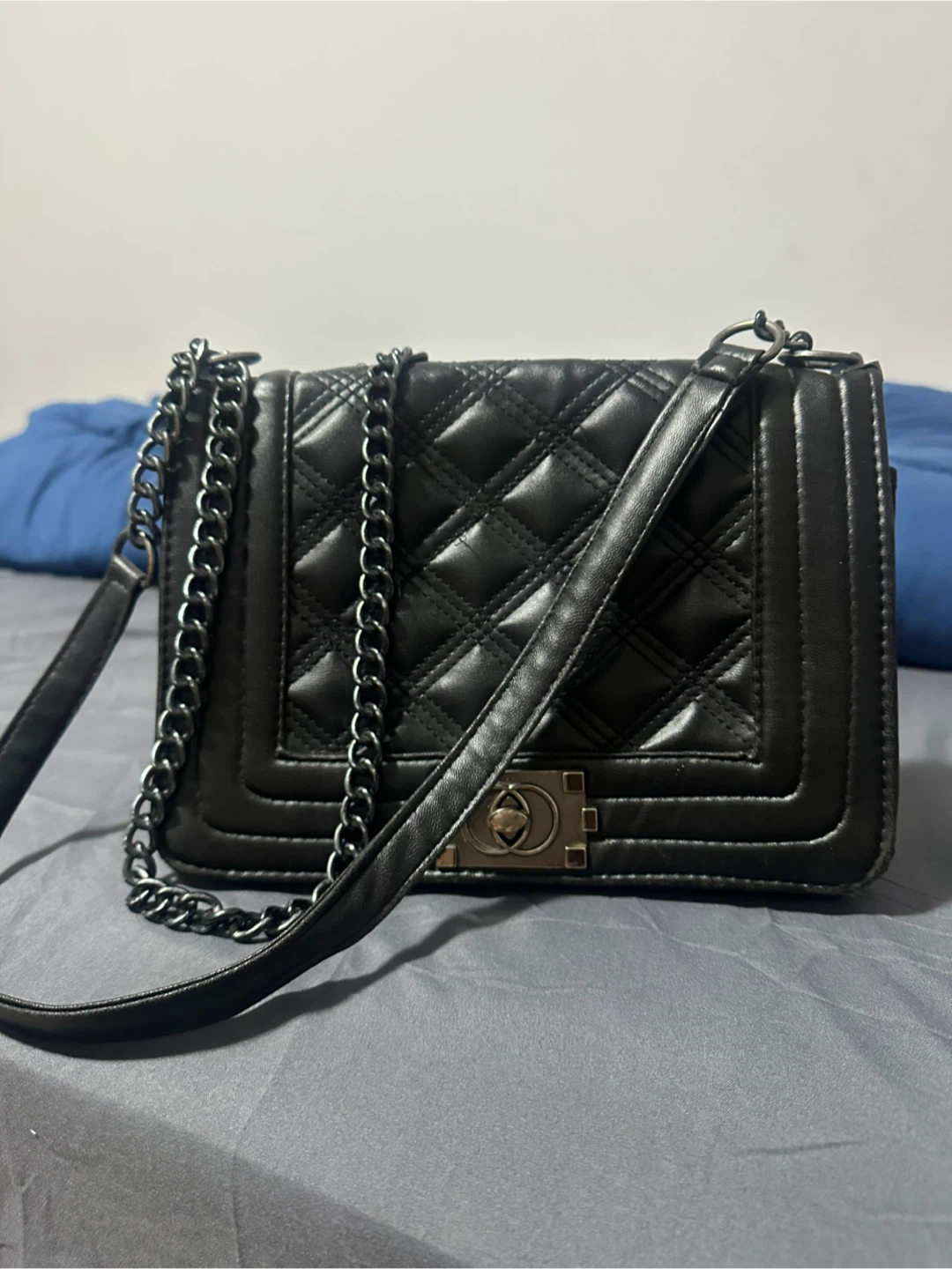 Black Quilted Chain Shoulder Bag