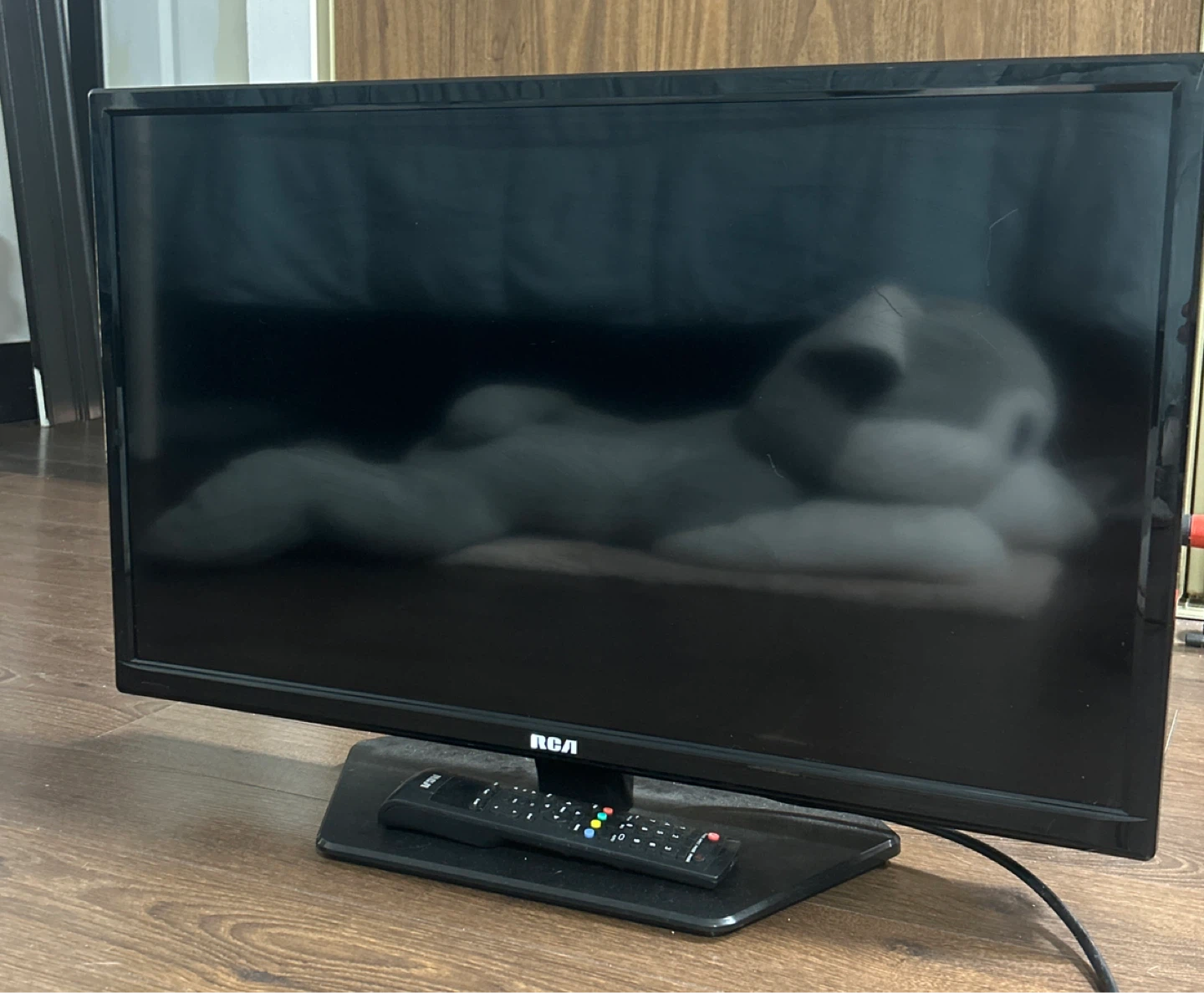 RCA 24" LED TV with Remote - photo 2