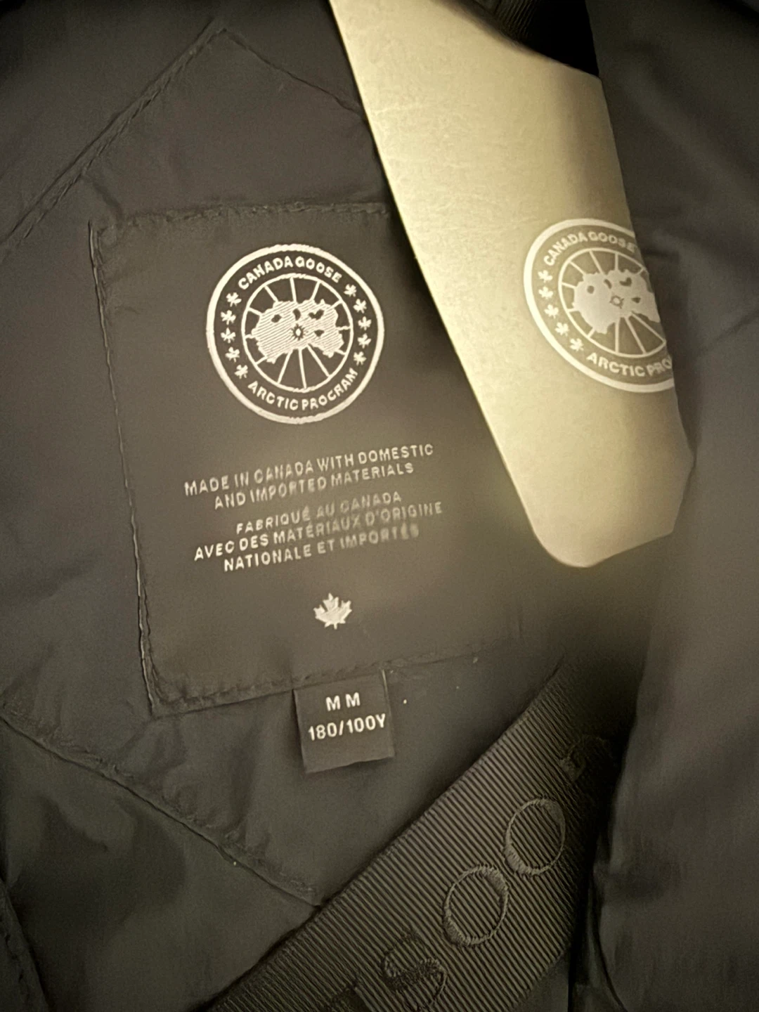 Canada Goose Black Puffer Vest - Size MM - photo 2