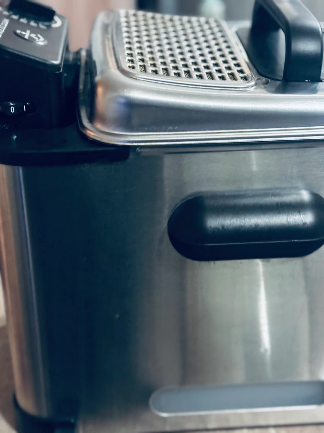 T-fal Ultimate EZ Clean Deep Fryer - photo 2
