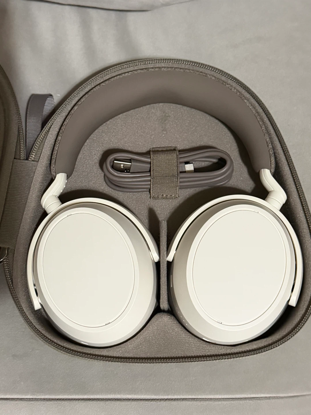 Sennheiser Momentum 4 Wireless Noise Cancelling Headphones - photo 2