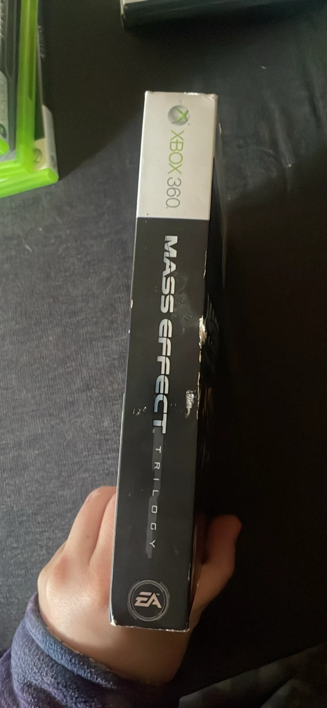 Mass Effect Trilogy Xbox 360 Complete Saga - photo 2