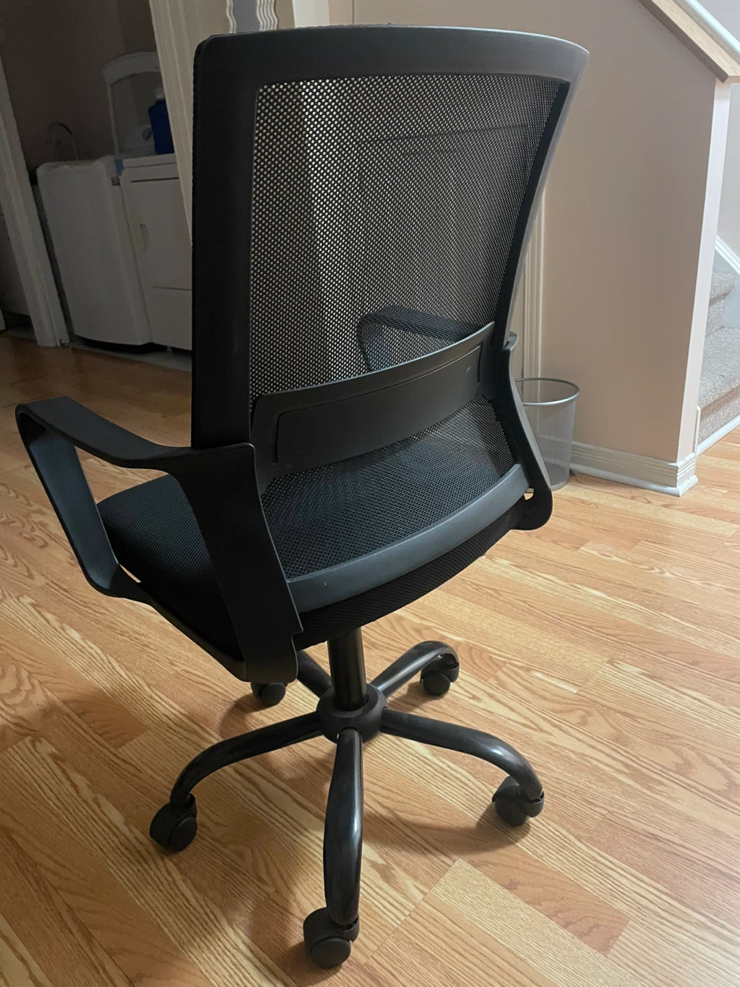 Black Mesh Office Chair - photo 4