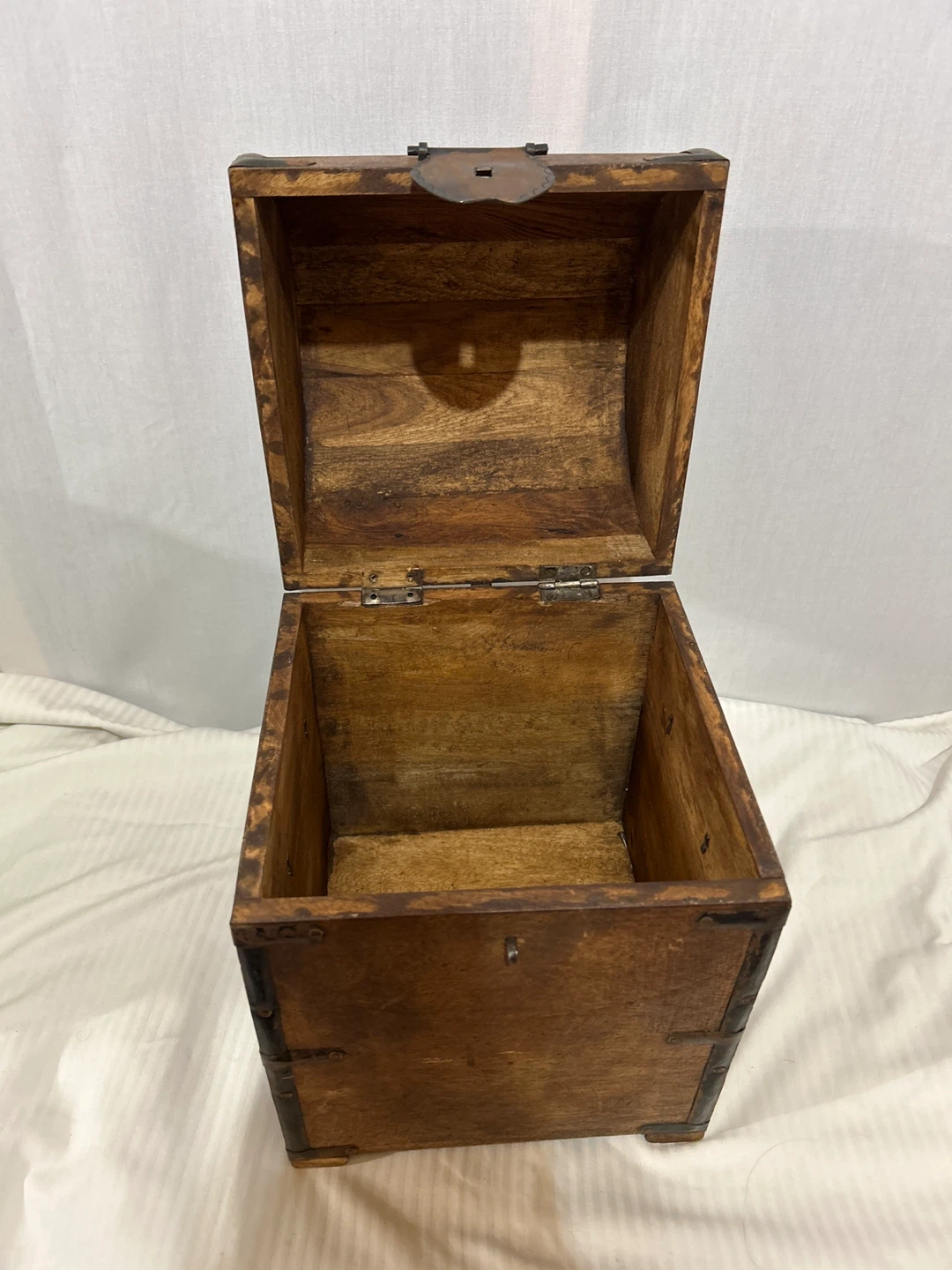 New Wooden Decorative Chest - photo 4