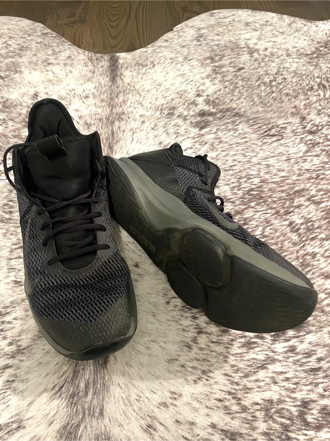 Nike Men's Basketball Shoes size 15 - photo 2