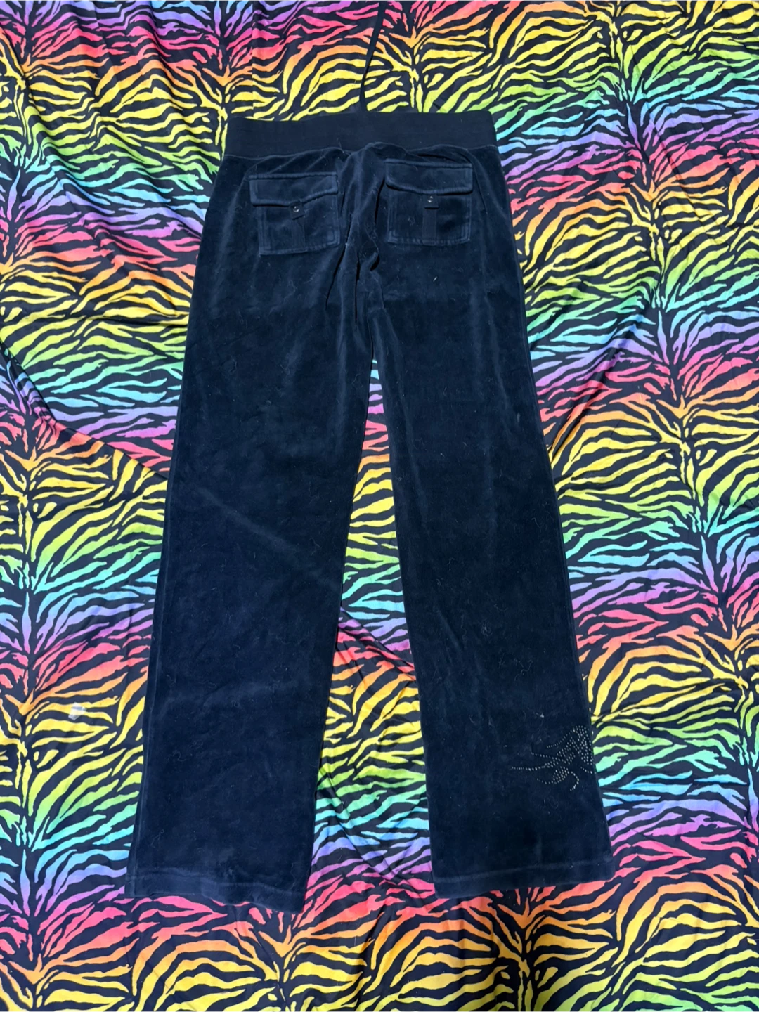 y2k bcbg velour pants - photo 4