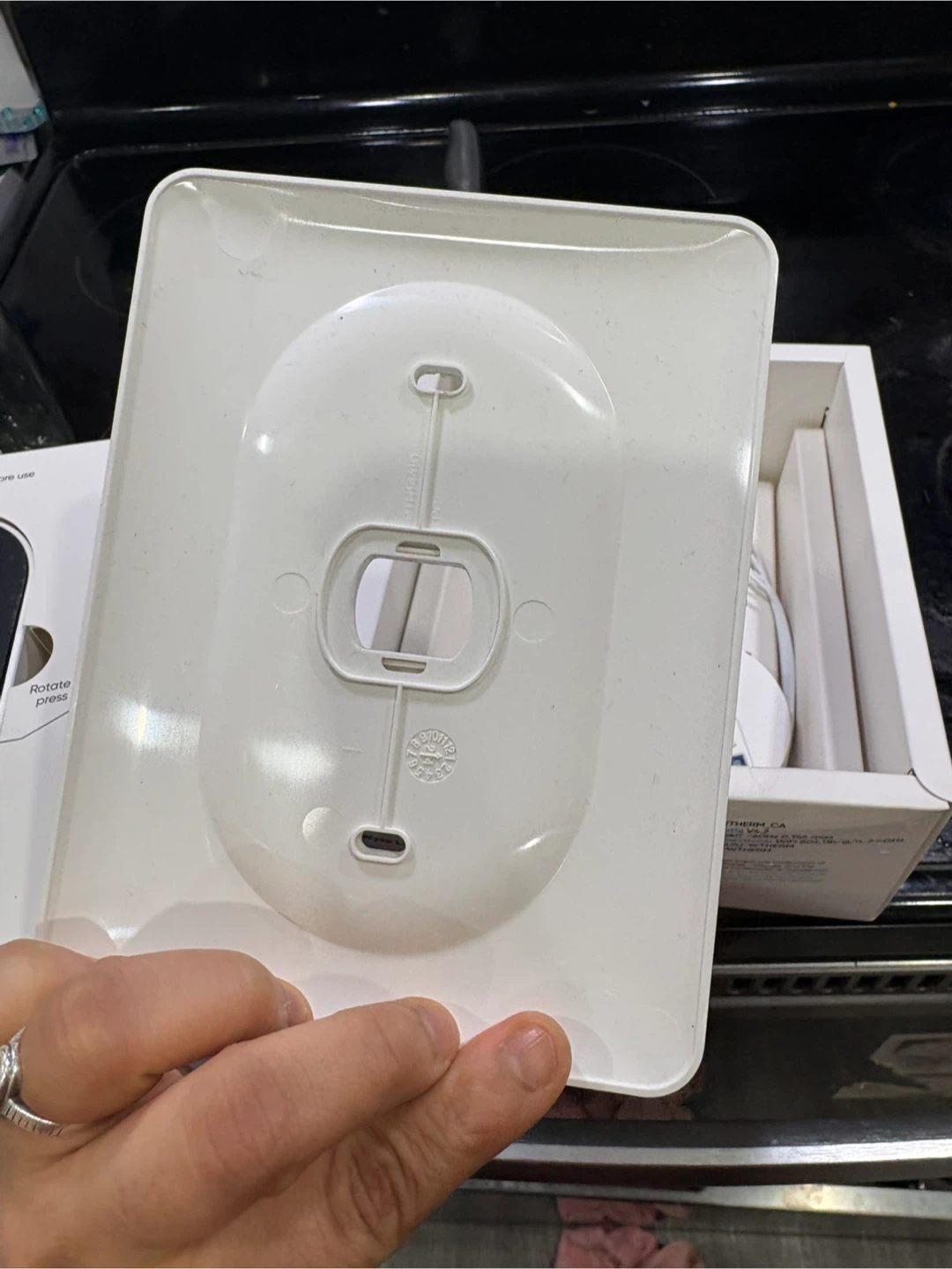 Wyze Smart Thermostat - photo 4