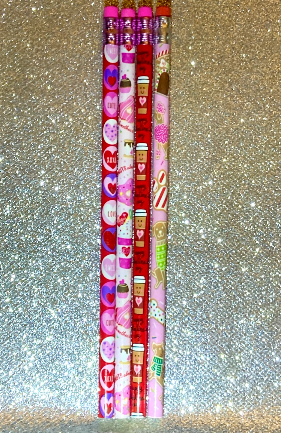 Style # 19  Holiday Themed Pencils - Set of 4 - photo 2