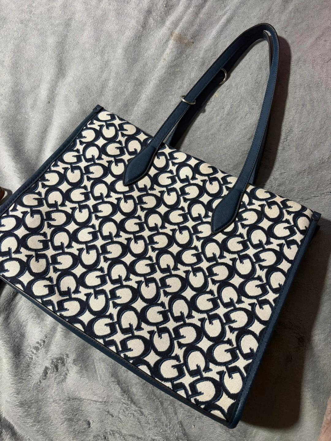 Guess Tote Bag - photo 2