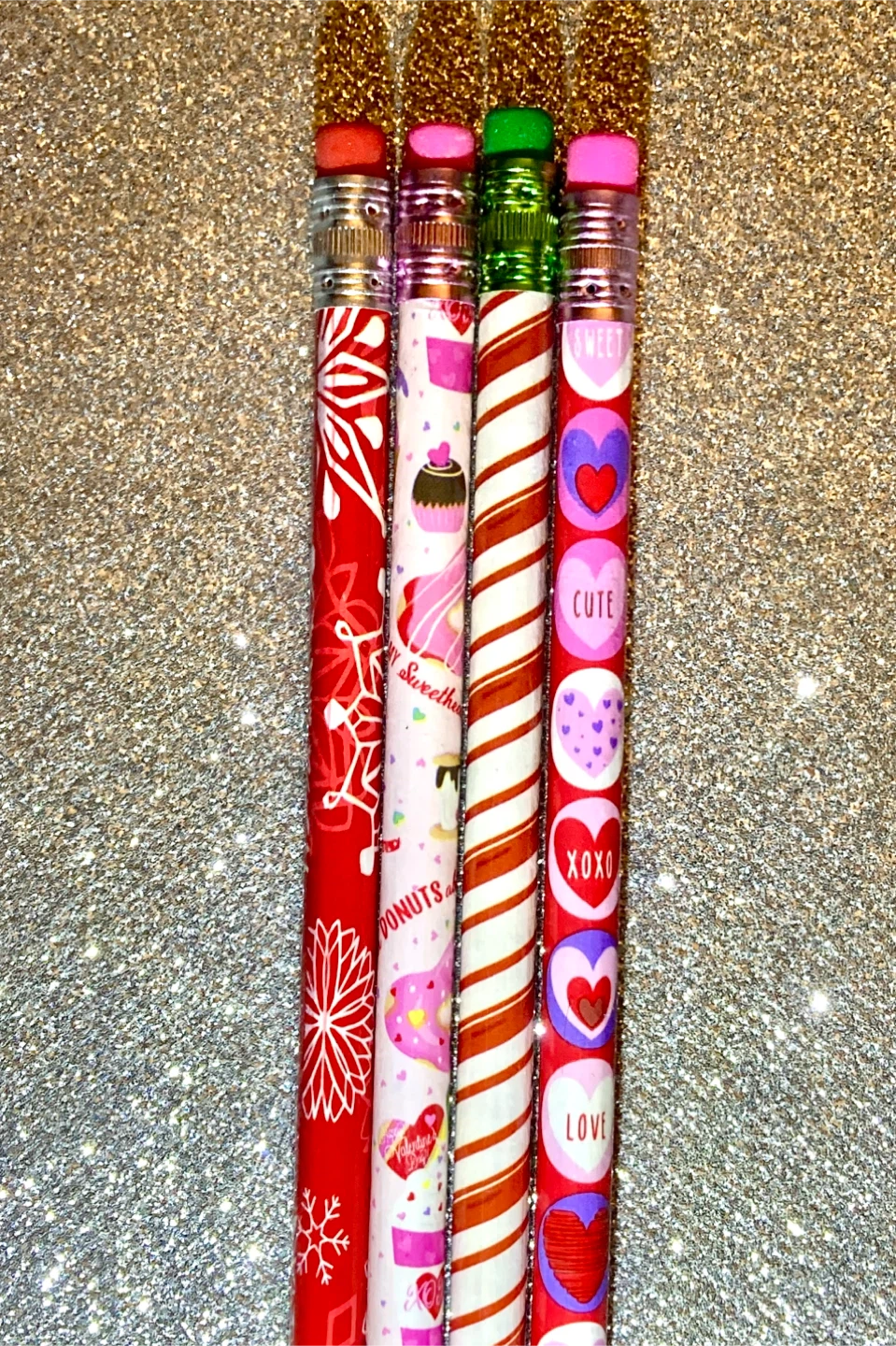 Style 24 Set of 4 Valentine's Day Themed Pencils