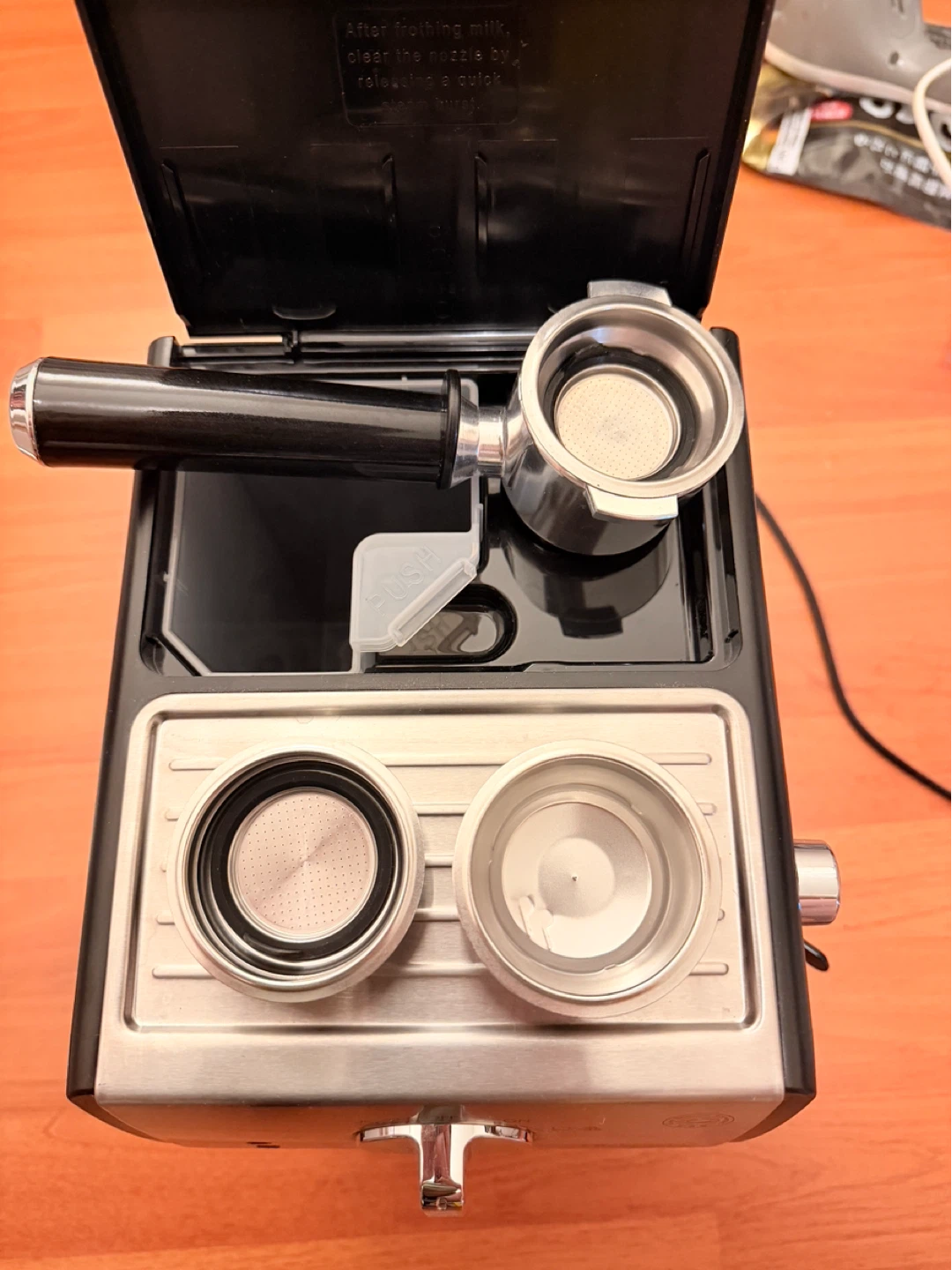 De'Longhi 15-Bar Pump Espresso Machine ECP3420 - photo 4