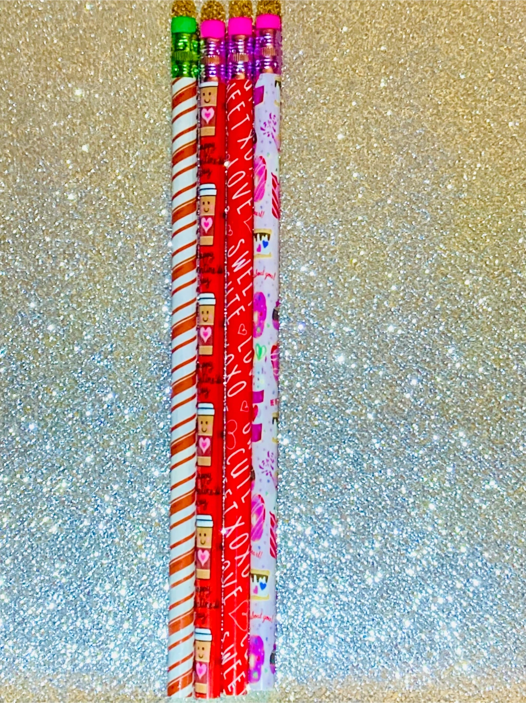 Style # 25 Valentine's Day Pencils - Set of 4 - photo 2