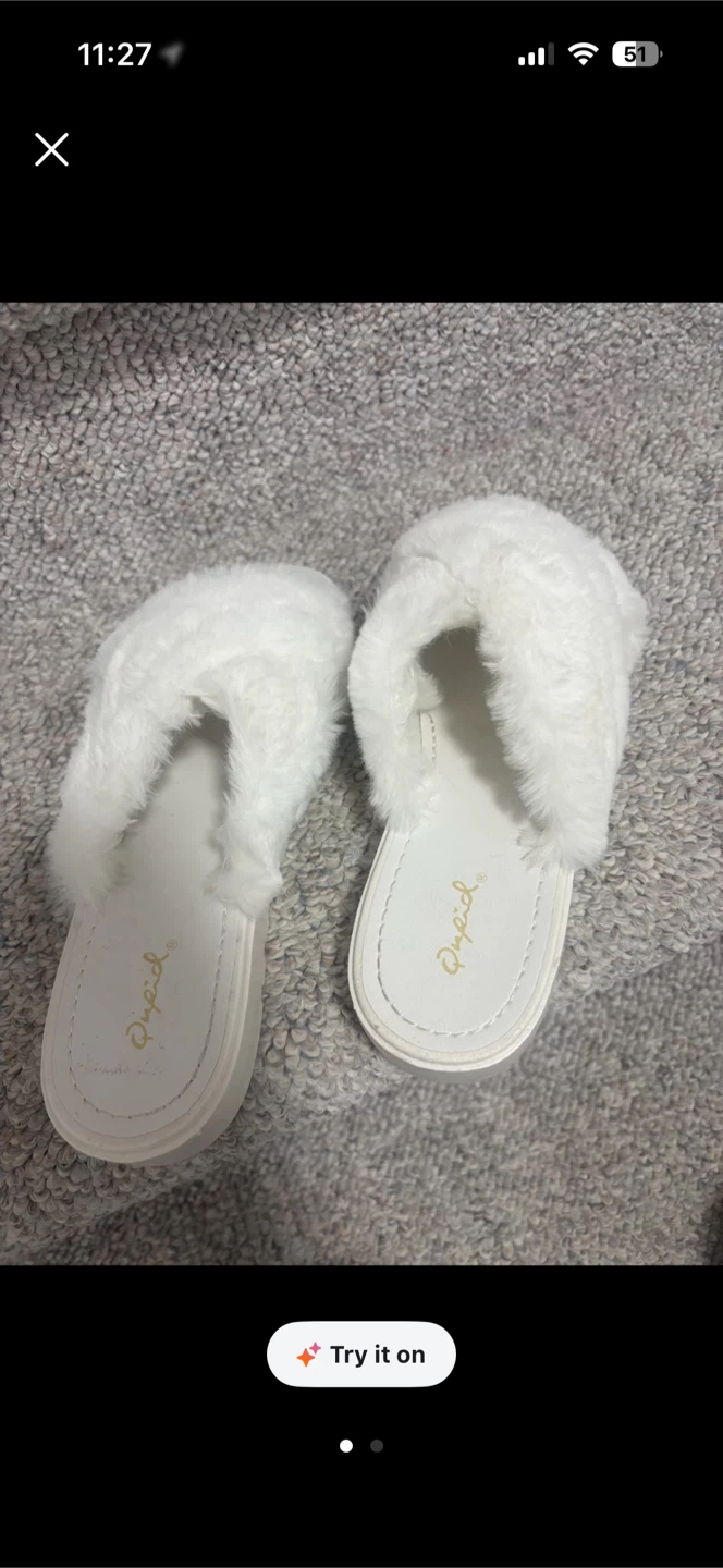 Qupid Fuzzy Slide Slippers