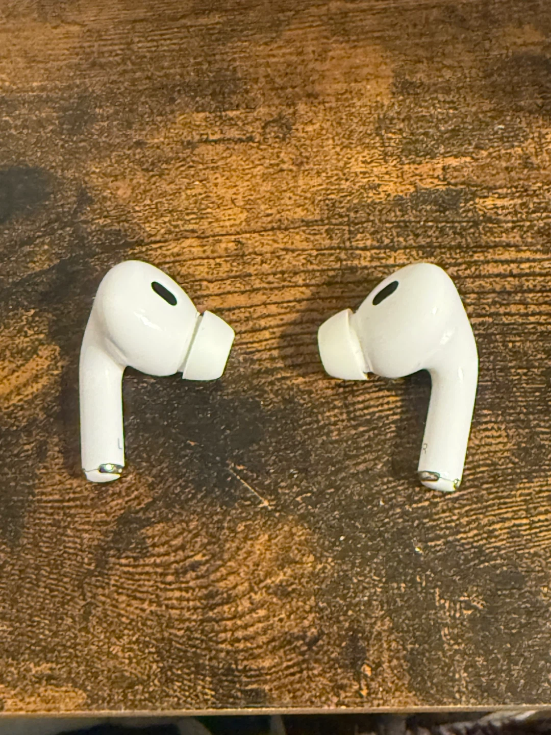 Apple AirPods Pro (2nd generation) with Charging Case - photo 3