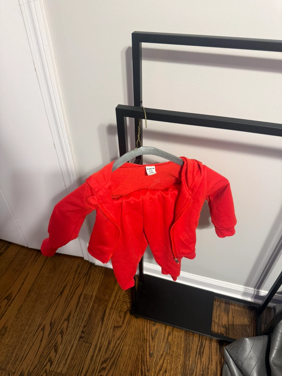 Red Shein Baby Hoodie 6-9 Months - photo 2