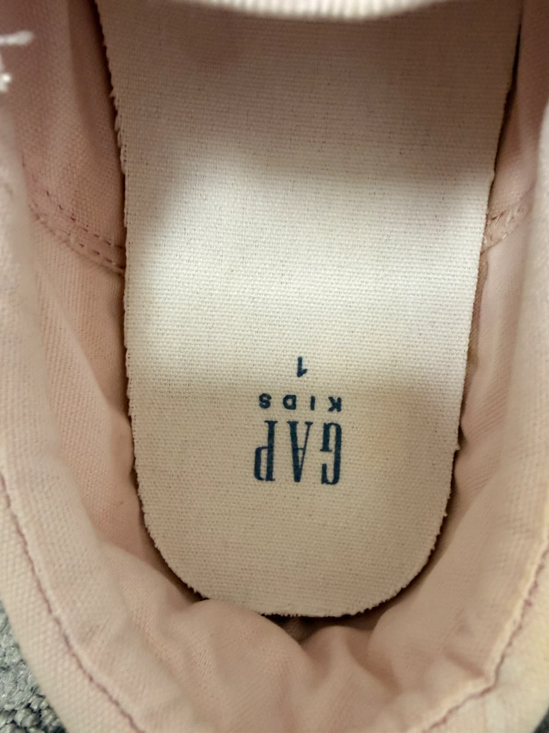 GAP Kids Slip-On Daisy Shoes Size 1 - photo 4