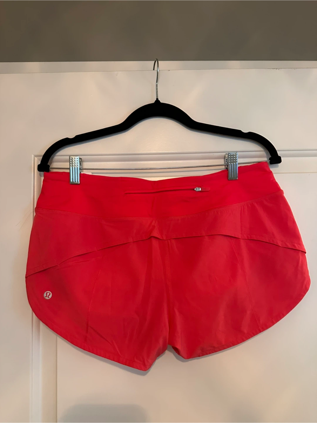 Lululemon Speed Up LR Short 2.5" Lined (Coral colour) Size 8 - photo 3