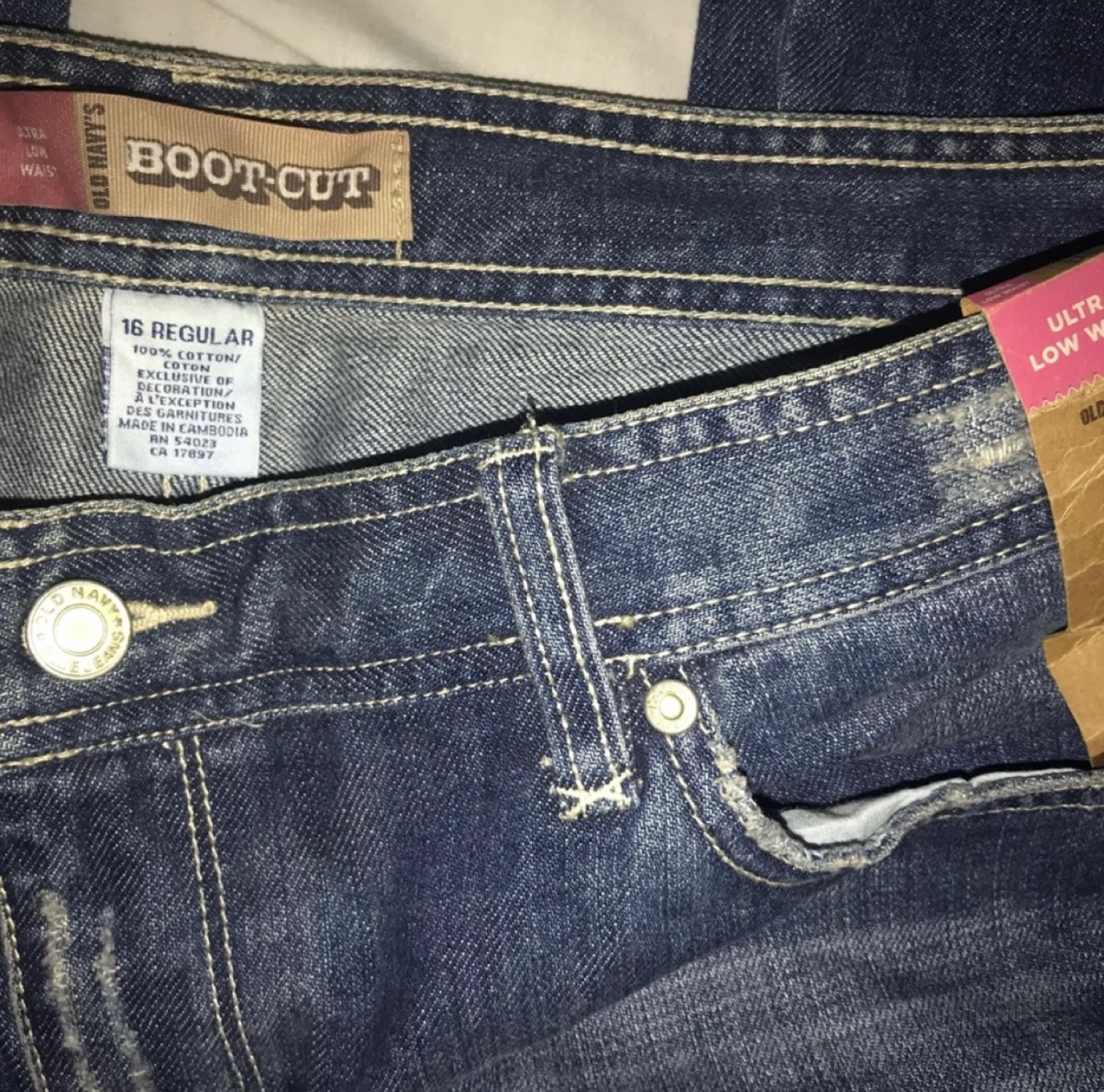 Women's Vintage Old Navy Boot Cut Jeans  with Floral Embroidery - photo 4