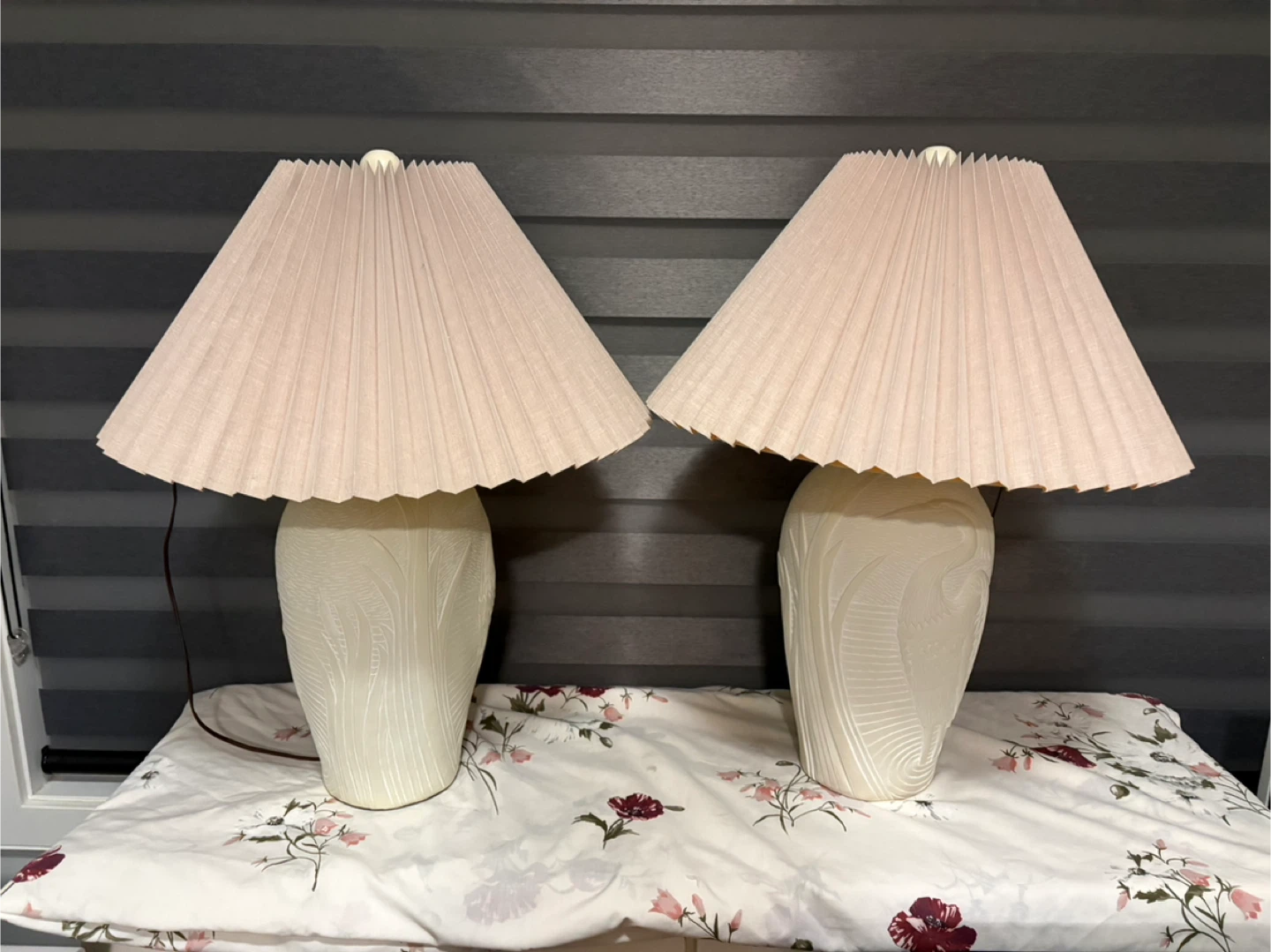 Vintage Cream Ceramic Table Lamps with Pleated Shades - Set of 2 - photo 5
