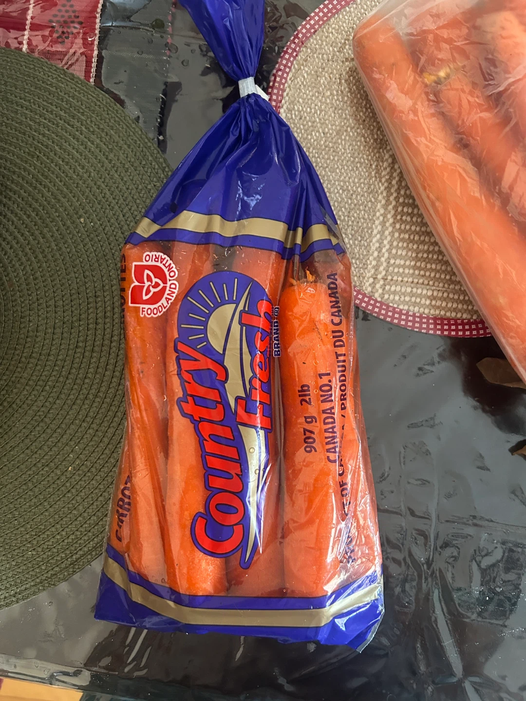 FREE Country Fresh Carrots - 2 lb Bag