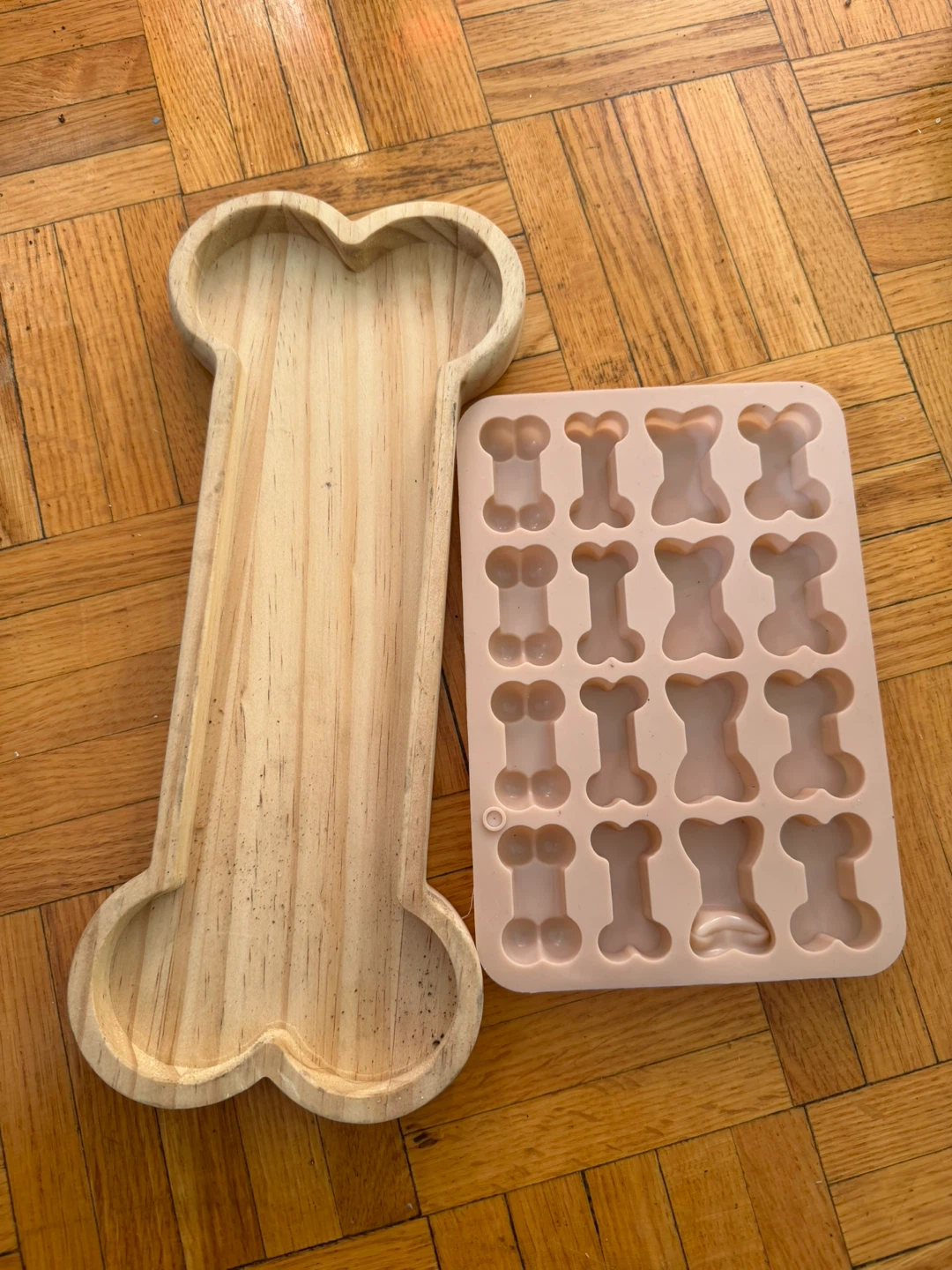 Wooden Bone Shaped Tray and Silicone Bone Mold