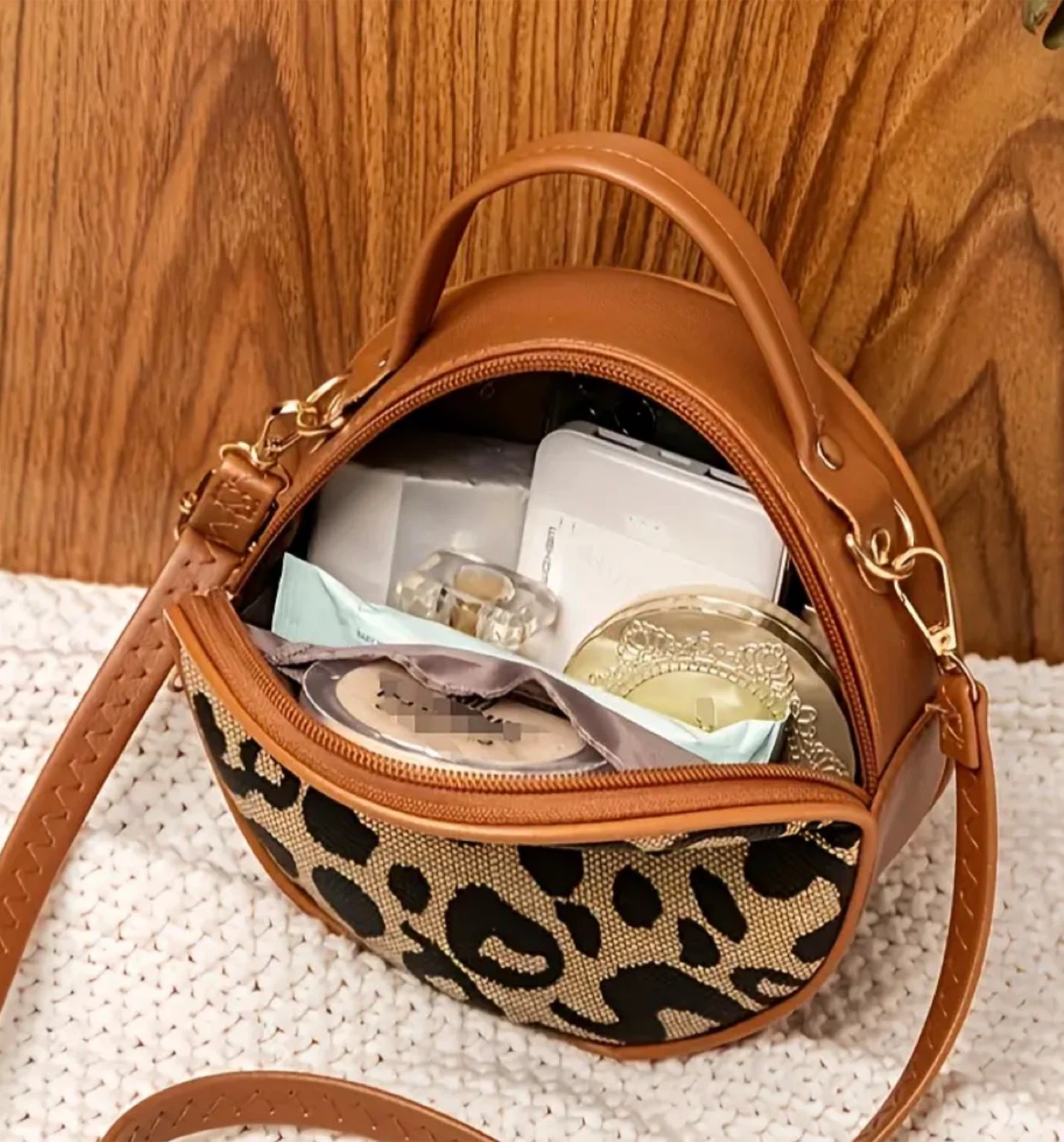 New !Crossbody Bag (Black)available - photo 3