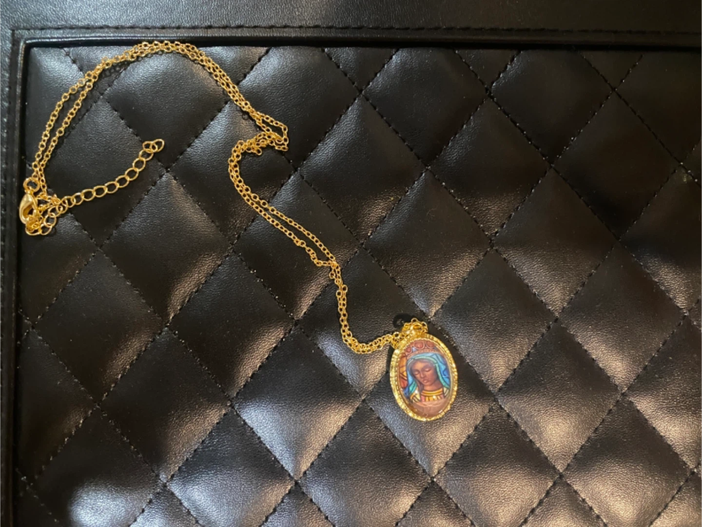 Gold Tone Virgin Mary Pendant Necklace - photo 2