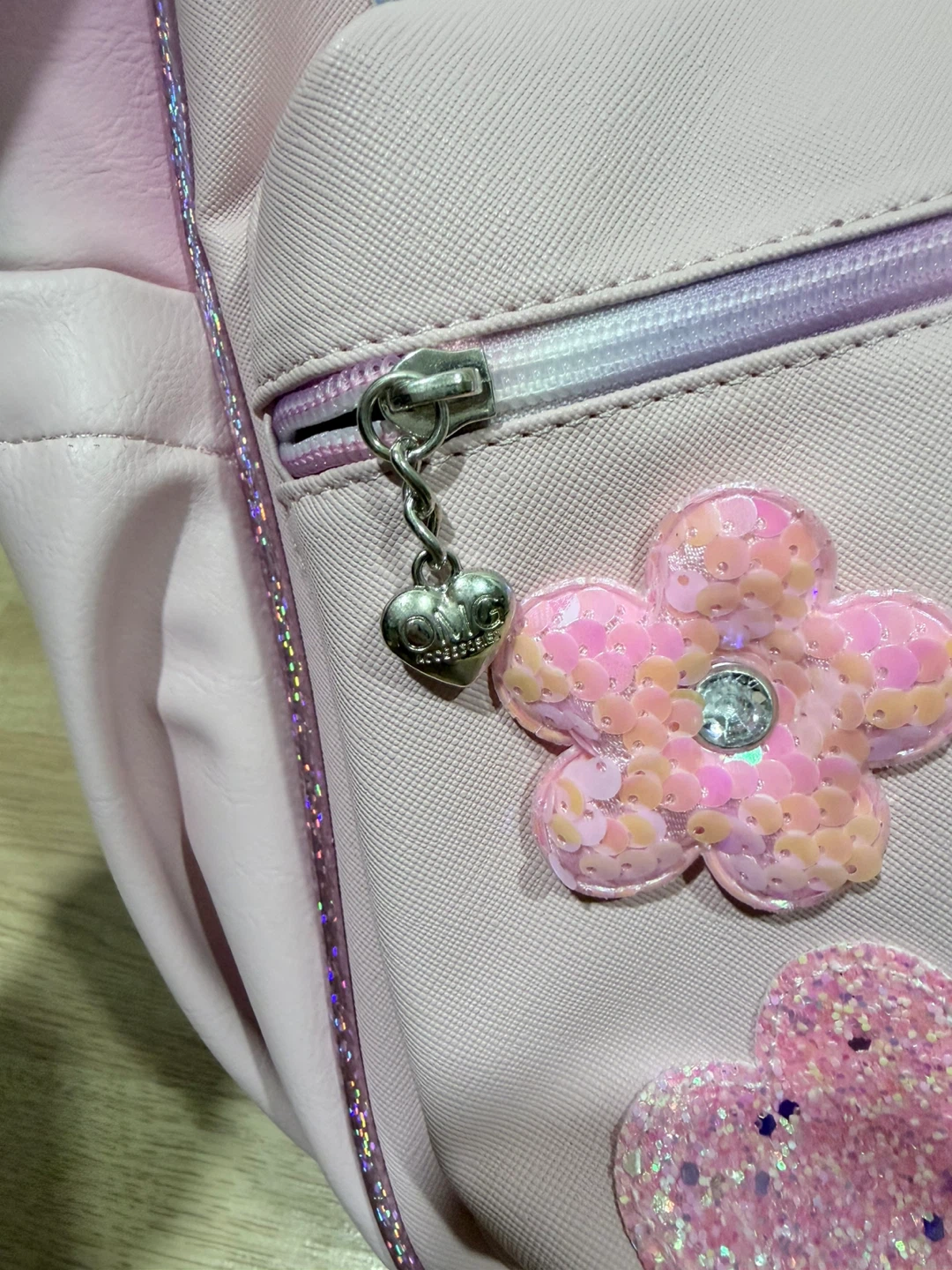 OMG Butterfly, Heart, Daisy Patched Backpack - photo 4