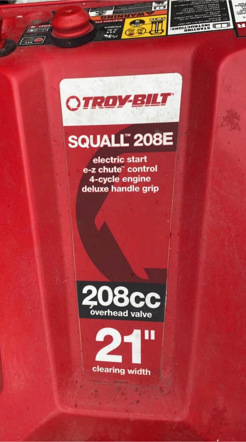 Troy-Bilt Squall 208E Snow Blower /21 inch/