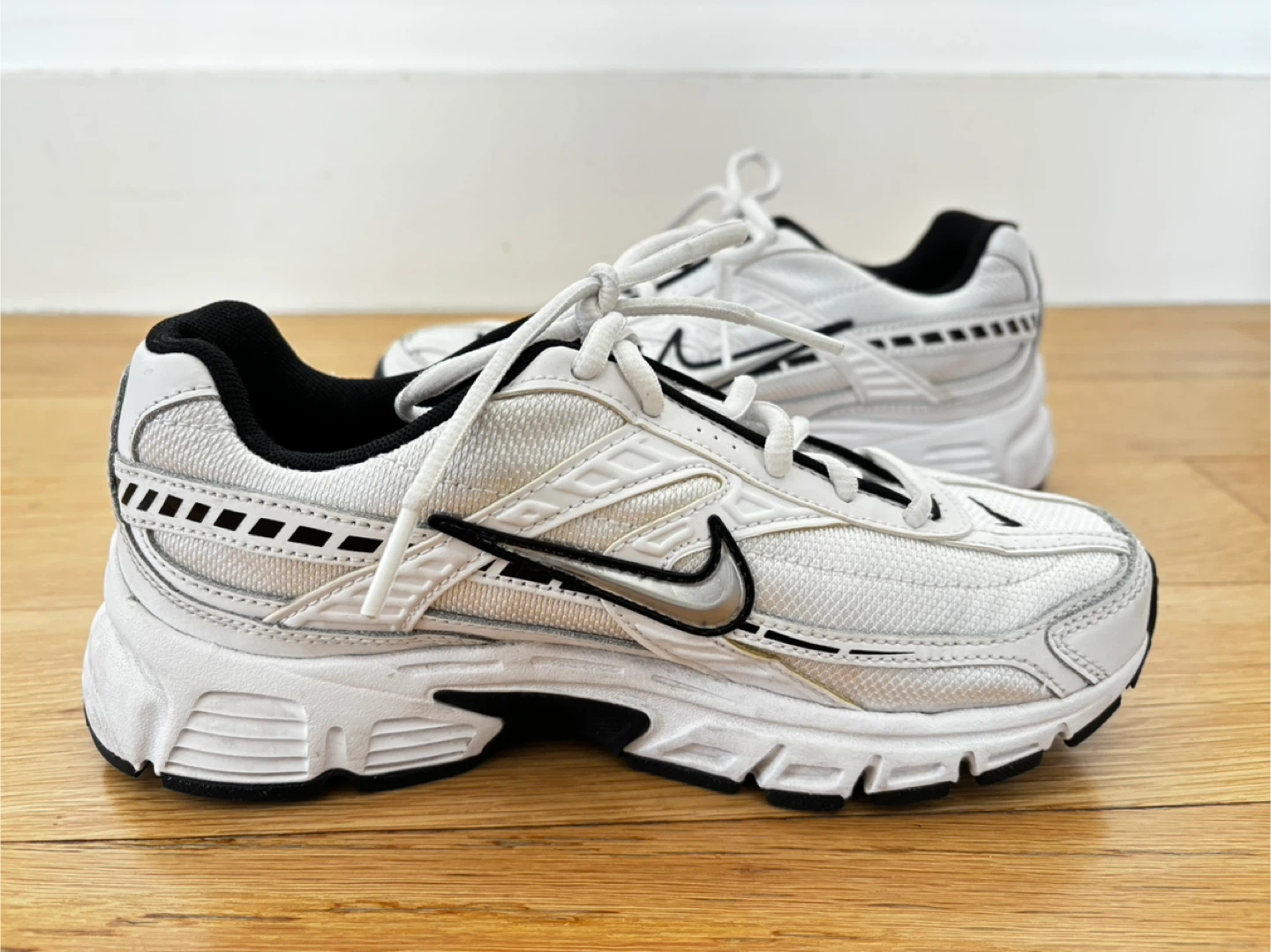 Nike Women's Running Shoes Size 7 FQ6873-101 White - photo 3