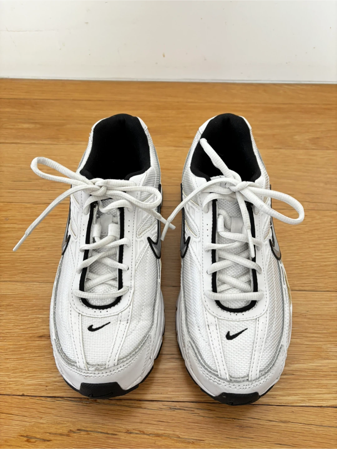 Nike Women's Running Shoes Size 7 FQ6873-101 White - photo 2