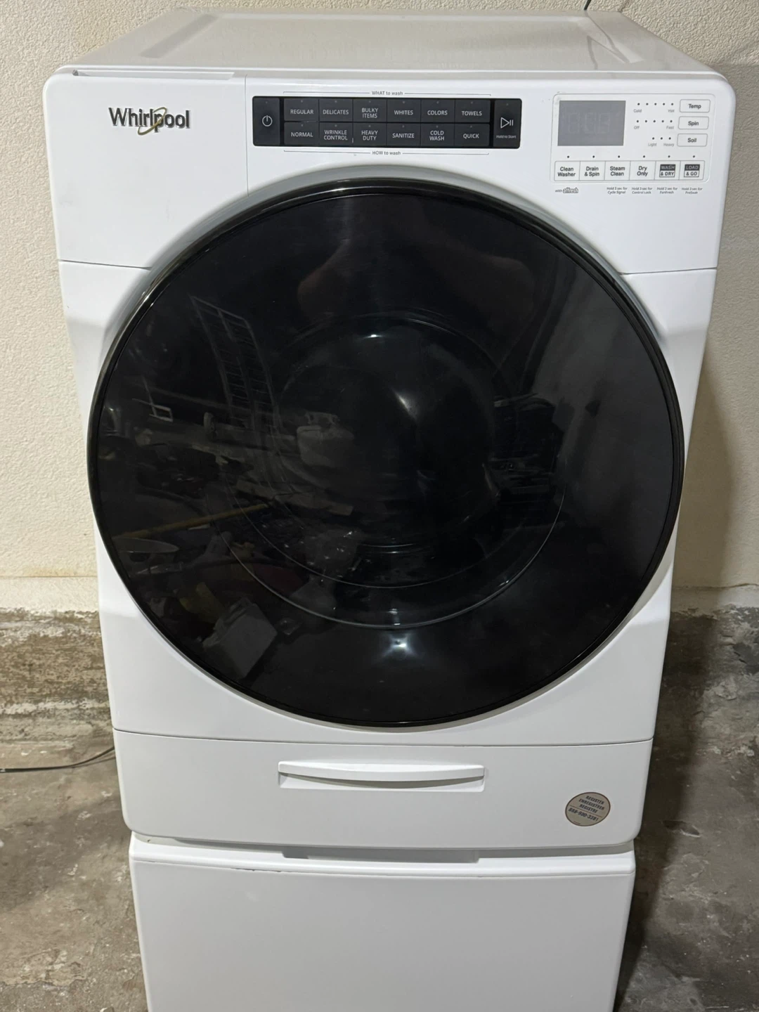 Whirlpool - All-in-One. Washer & Ventless Dryer - White