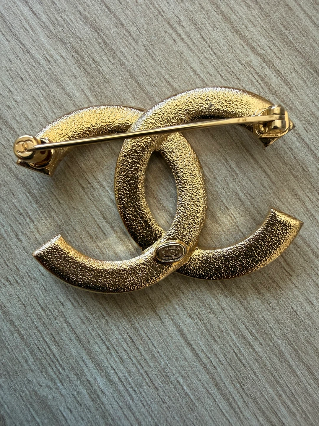 CHANEL CC Brooch - photo 2