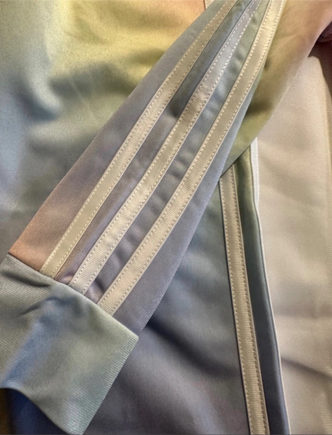 Little Girls Adidas 2-Piece Suit NWT, Size 5 - photo 4
