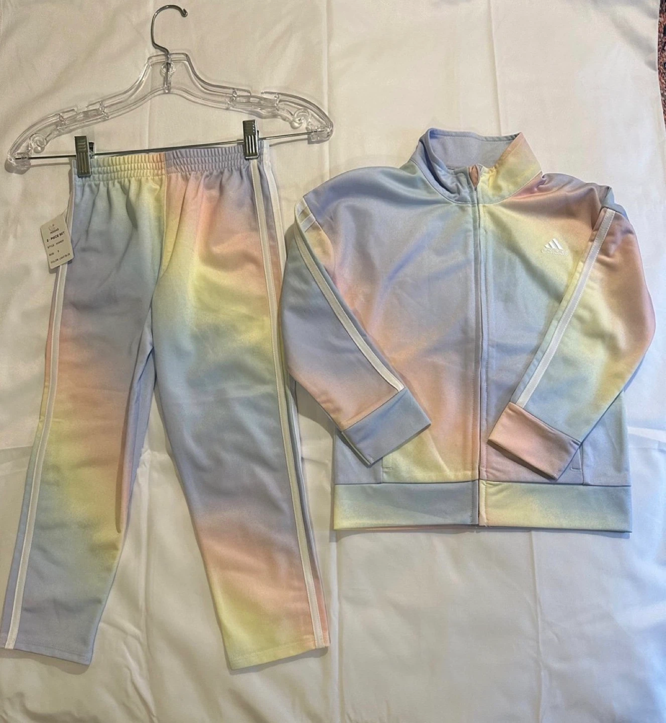Little Girls Adidas 2-Piece Suit NWT, Size 5