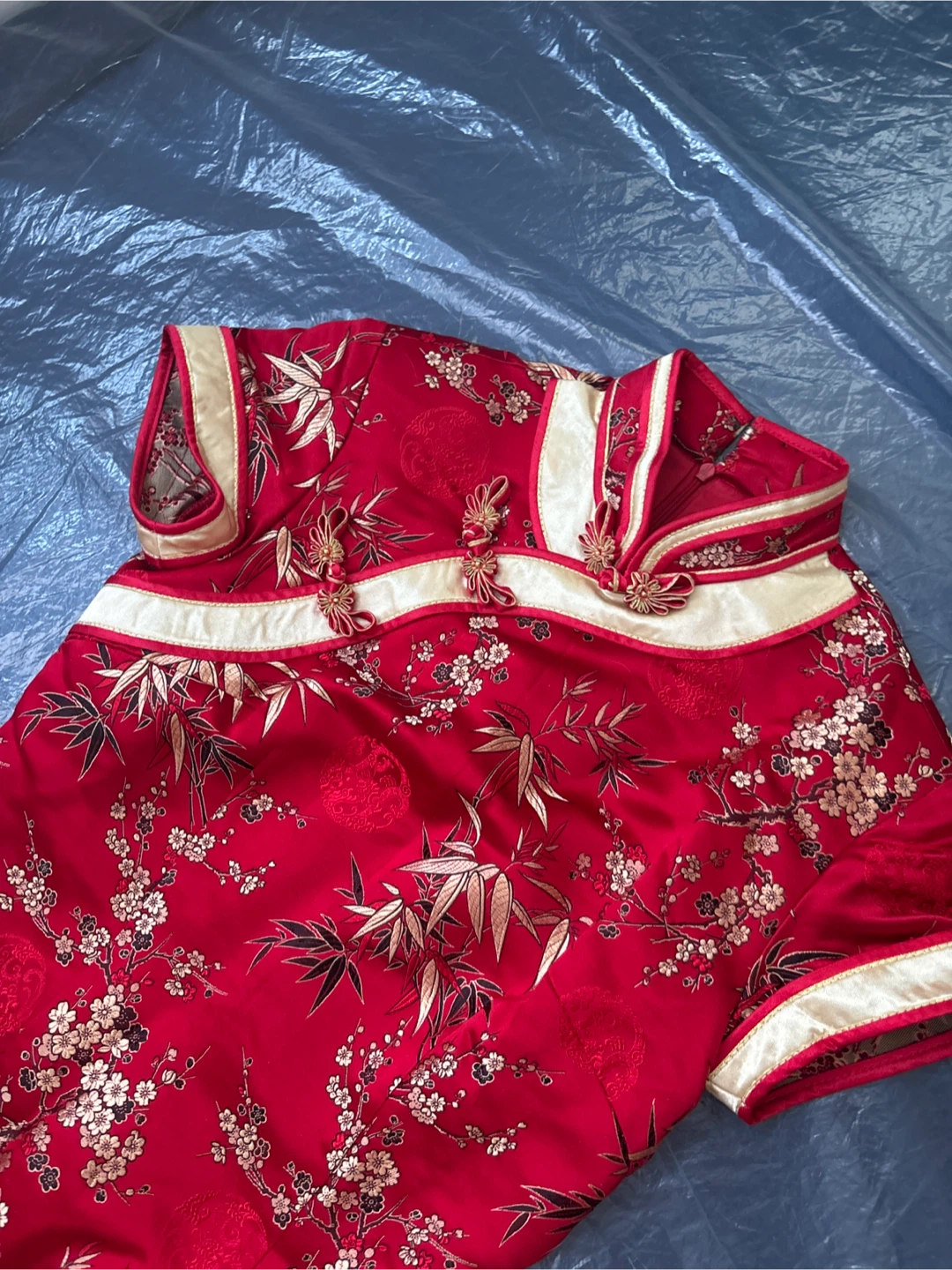 Red Traditional Chinese Cheongsam Dress with Gold Floral - photo 2